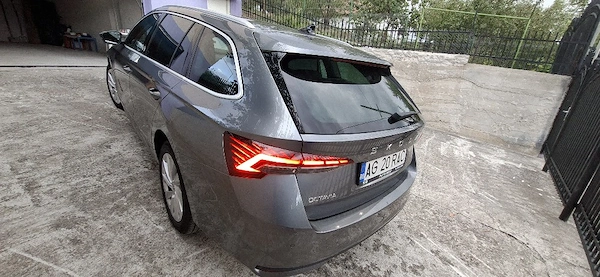 SKODA Octavia 2024 — imagine 4