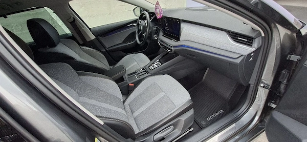 SKODA Octavia 2024 — imagine 8