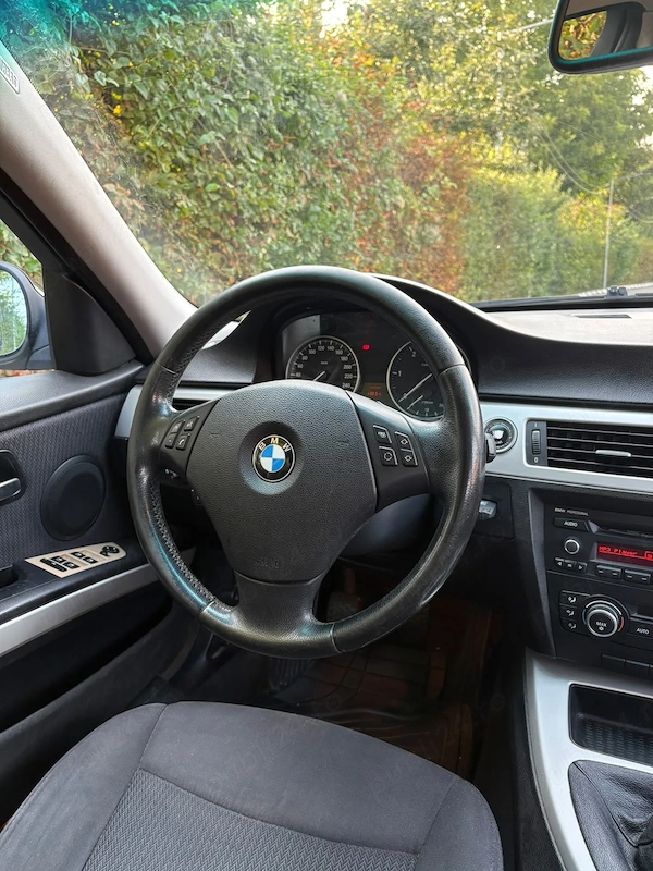 BMW 3 Series 2009 — imagine 4