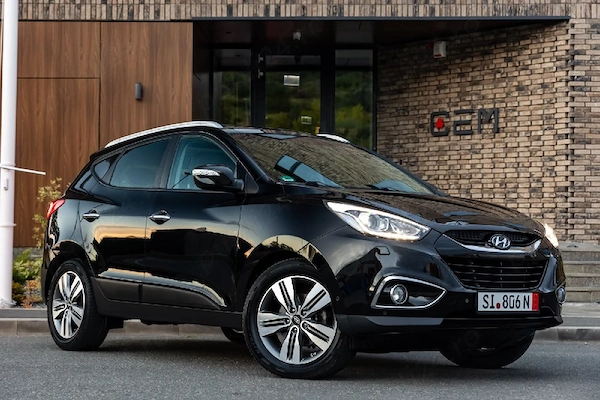 Hyundai Ix 35 Exclusiv Edițion 2015 Navi 2.0D 184 cp 4X4 EURO 5 Automat !!!