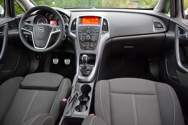 OPEL Astra 2014 — imagine 6