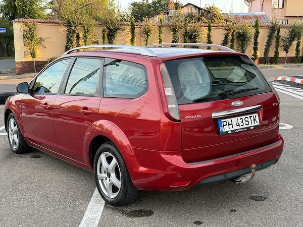 FORD Focus 2012 — imagine 6