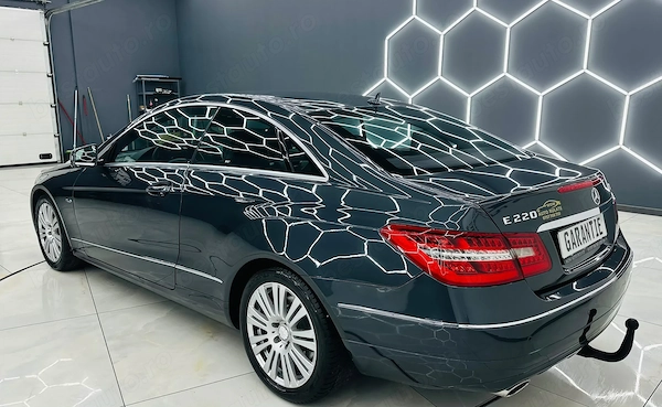 MERCEDES-BENZ E-Class 2010 — imagine 3