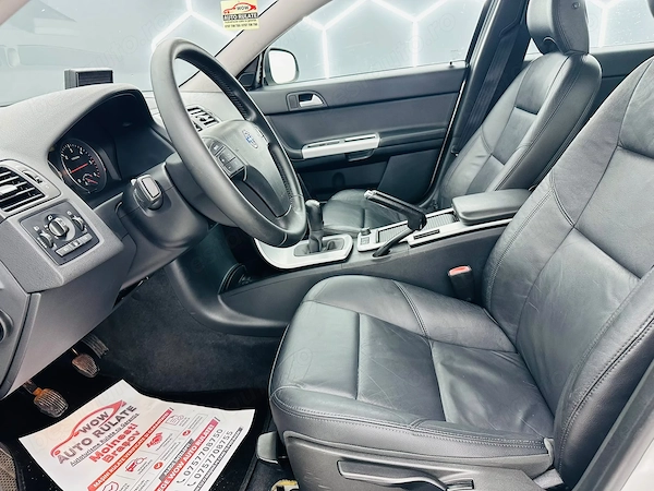 VOLVO V50 2010 — imagine 11