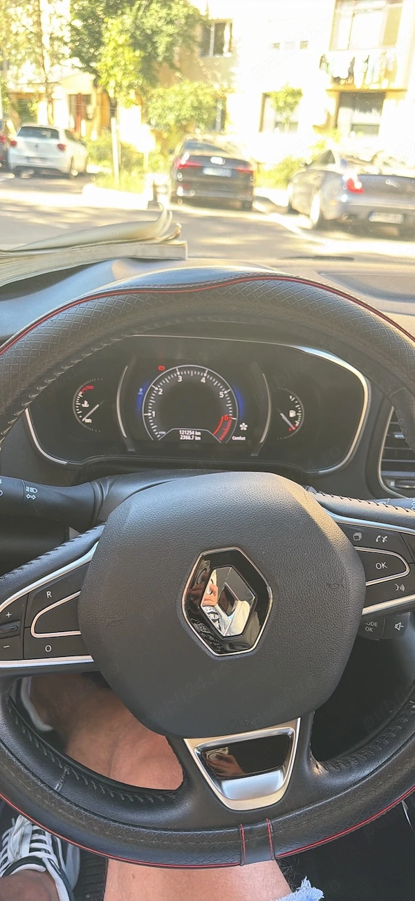 RENAULT Megane 2017 — imagine 3