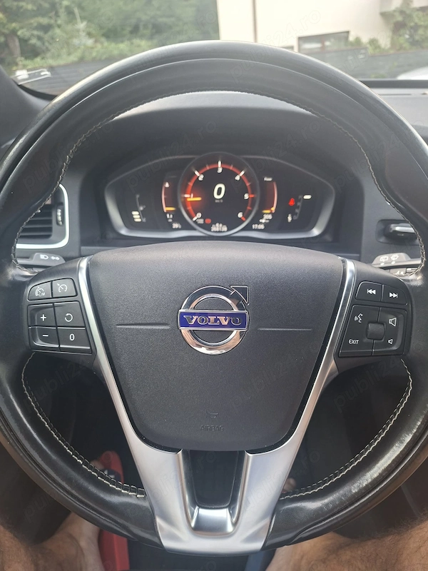 VOLVO V60 2016 — imagine 10