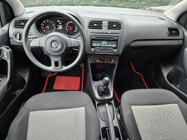 VOLKSWAGEN Polo 2013 — imagine 8