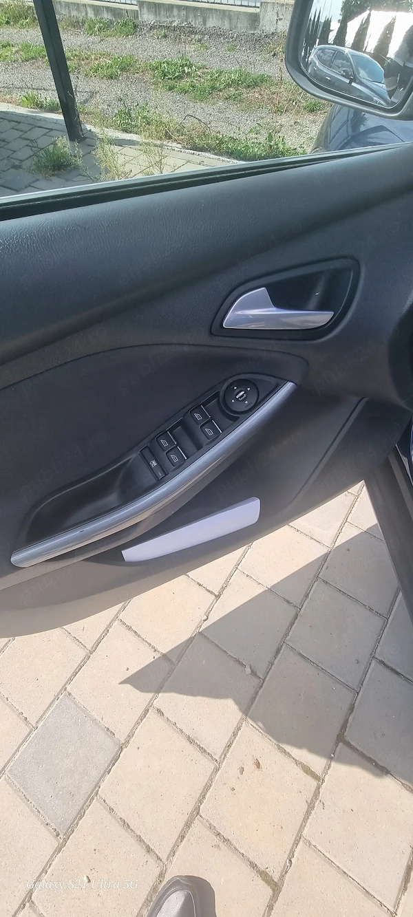 FORD Focus 2012 — imagine 5