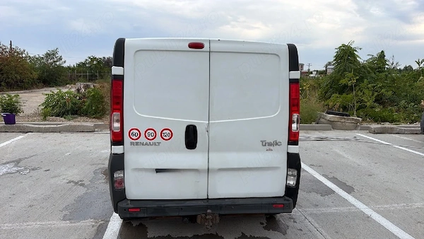 RENAULT Trafic 2013 — imagine 3