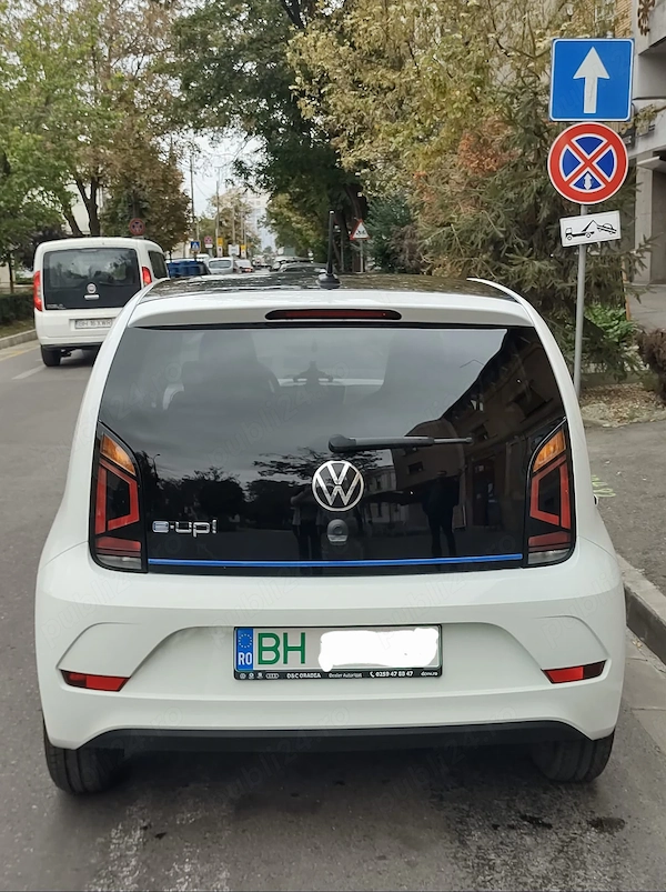 VOLKSWAGEN Up 2022 — imagine 3