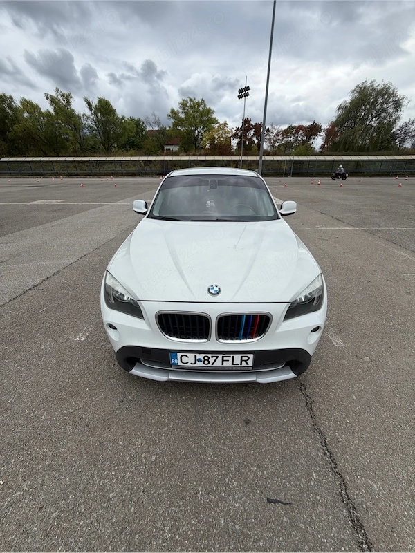 BMW iX1 2011 — imagine 5