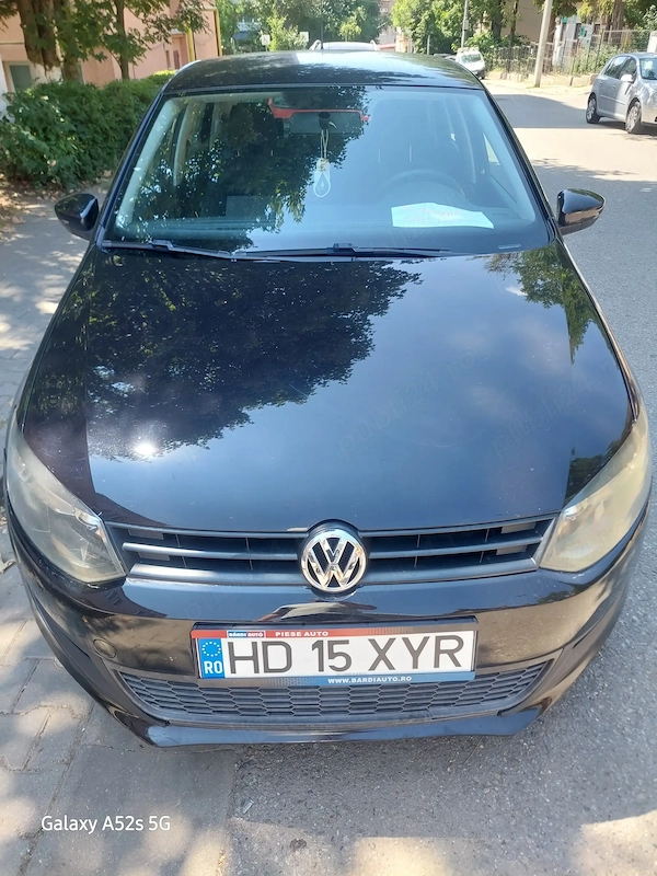 VOLKSWAGEN Polo
