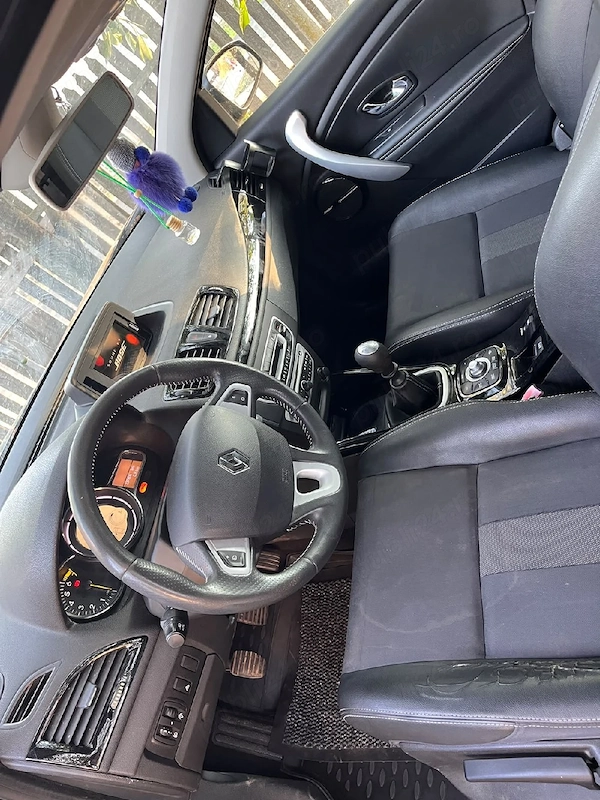 RENAULT Megane 2012 — imagine 3