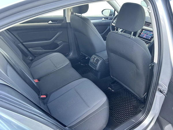 VOLKSWAGEN Passat 2021 — imagine 10