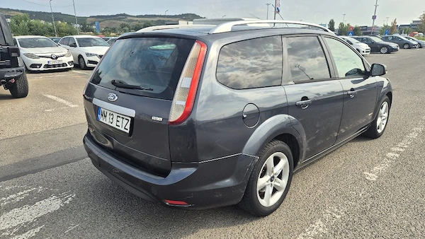 FORD Focus 2010 — imagine 4