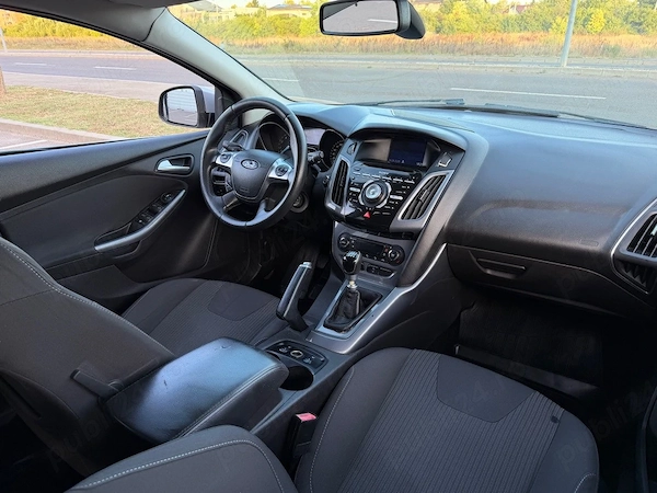 FORD Focus 2014 — imagine 4