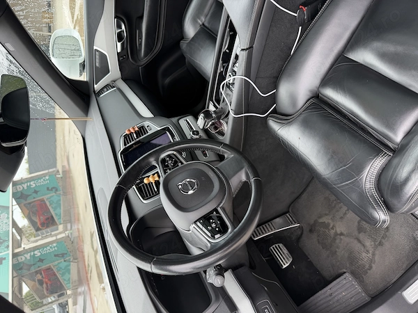 VOLVO XC90 2018 — imagine 3