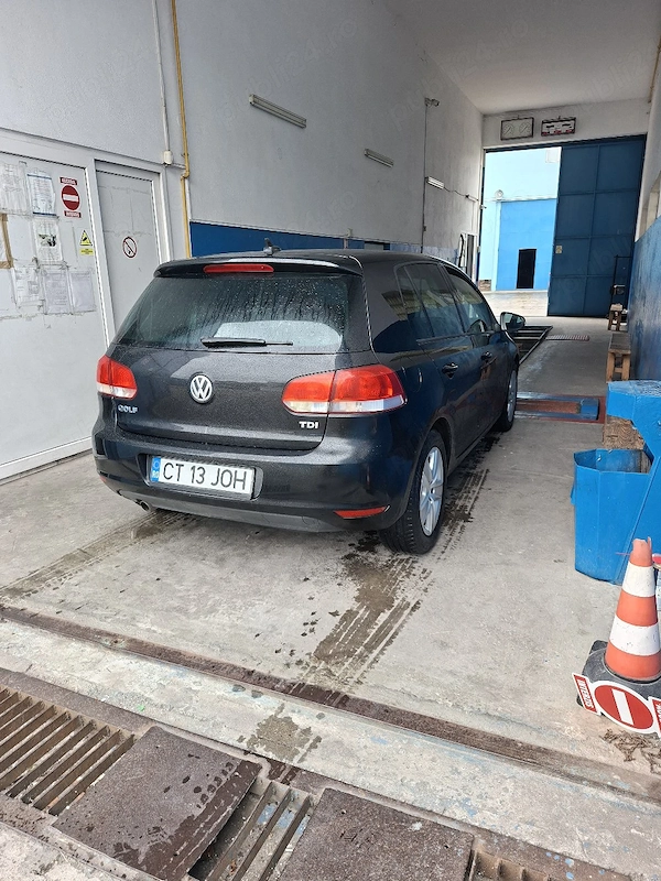 VOLKSWAGEN Golf 2010 — imagine 4