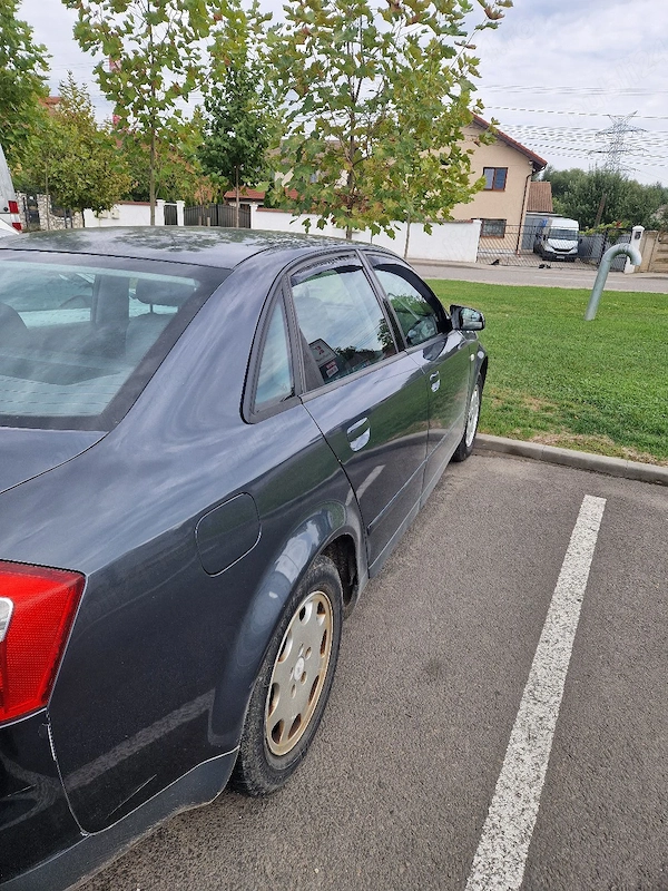 AUDI A4 2001 — imagine 2