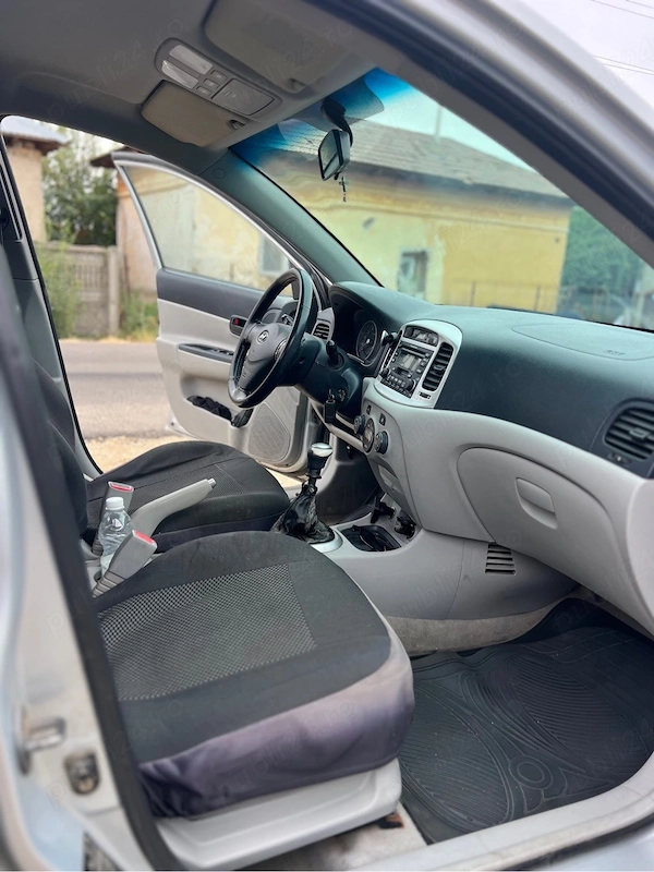 HYUNDAI Accent 2007 — imagine 3
