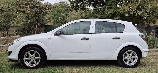 OPEL Astra 2009 — imagine 6