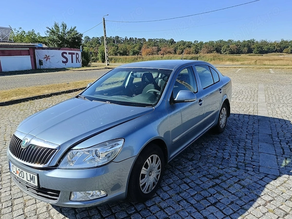 SKODA Octavia 2012 — imagine 3