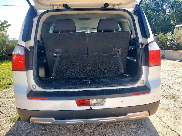 CHEVROLET Orlando 2012 — imagine 9