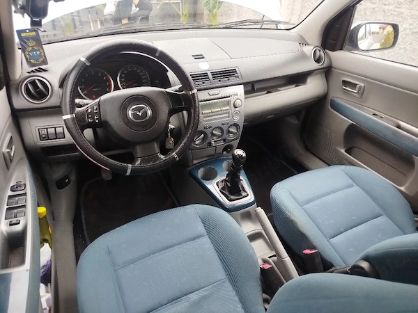 MAZDA 2 2005 — imagine 6