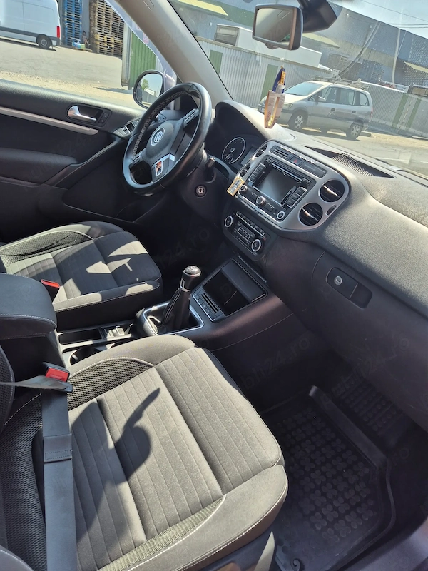VOLKSWAGEN Tiguan 2015 — imagine 5