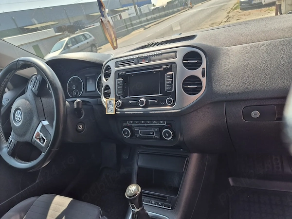 VOLKSWAGEN Tiguan 2015 — imagine 6