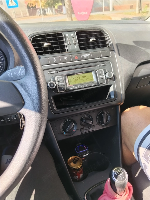 VOLKSWAGEN Polo 2011 — imagine 2