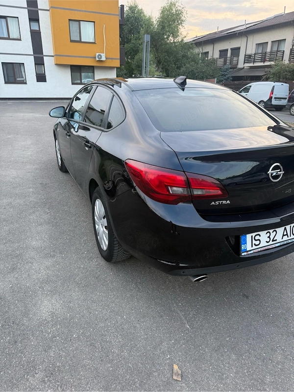 OPEL Astra 2018 — imagine 5