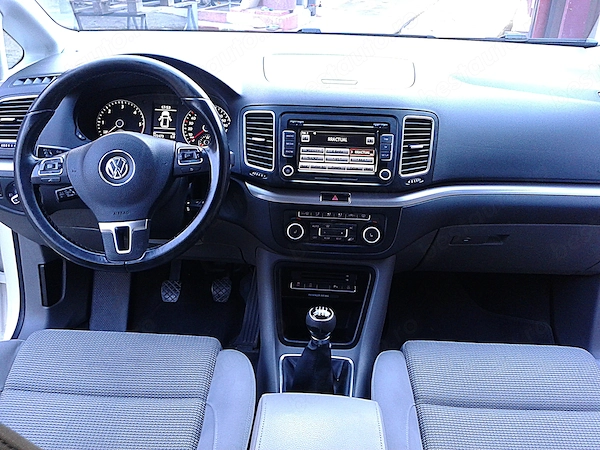 VOLKSWAGEN Sharan 2011 — imagine 8