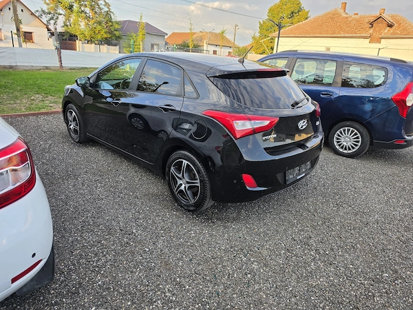 HYUNDAI i30 2014 — imagine 3