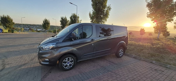 FORD Tourneo Custom 2021 — imagine 3