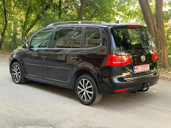 VOLKSWAGEN Touran 2012 — imagine 5