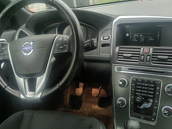 VOLVO XC60 2016 — imagine 5