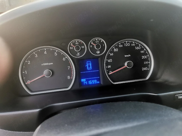 Vînd hyundai i30