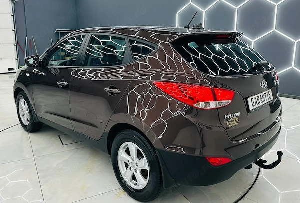 HYUNDAI ix35 2011 — imagine 3