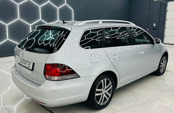 VOLKSWAGEN Golf 2012 — imagine 4