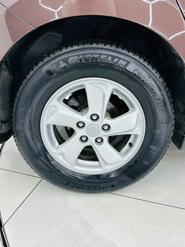 HYUNDAI ix35 2011 — imagine 9