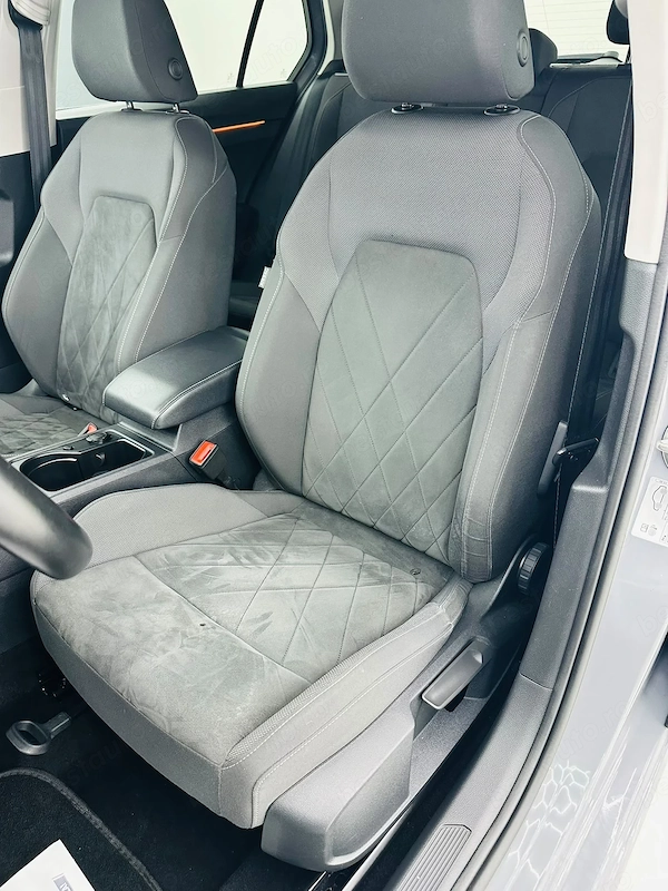 VOLKSWAGEN Golf 2023 — imagine 14