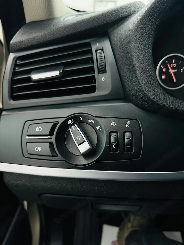 BMW X Series (Generic) 2011 — imagine 12