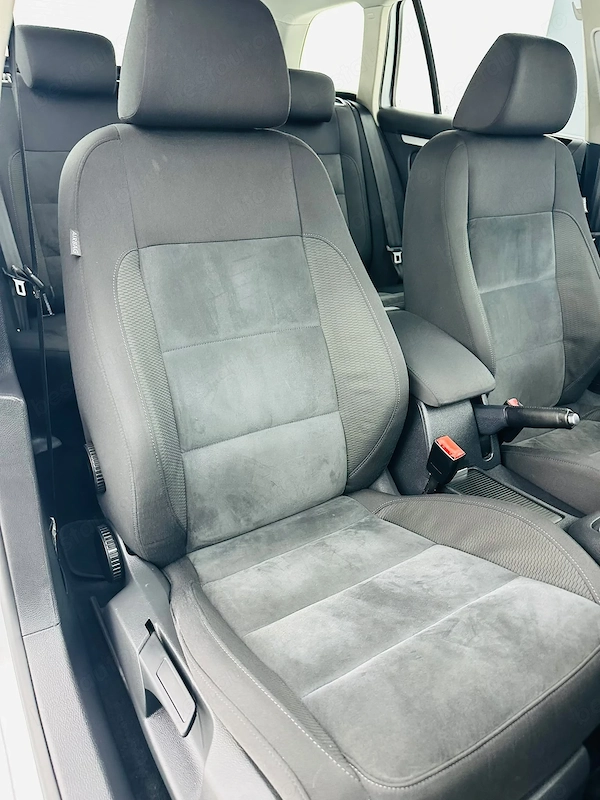 VOLKSWAGEN Golf 2012 — imagine 18