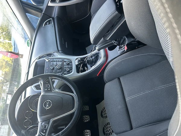 OPEL Astra 2011 — imagine 2