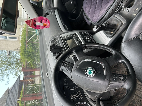 SKODA Octavia 2012 — imagine 4