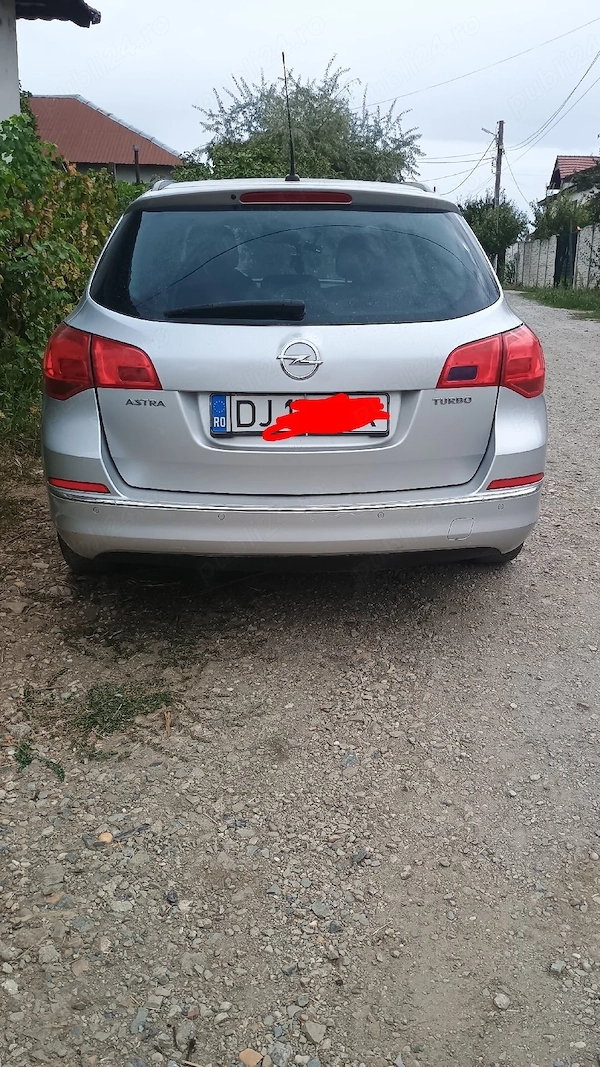 OPEL Astra 2013 — imagine 6