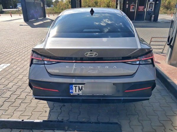 HYUNDAI Elantra 2024 — imagine 5