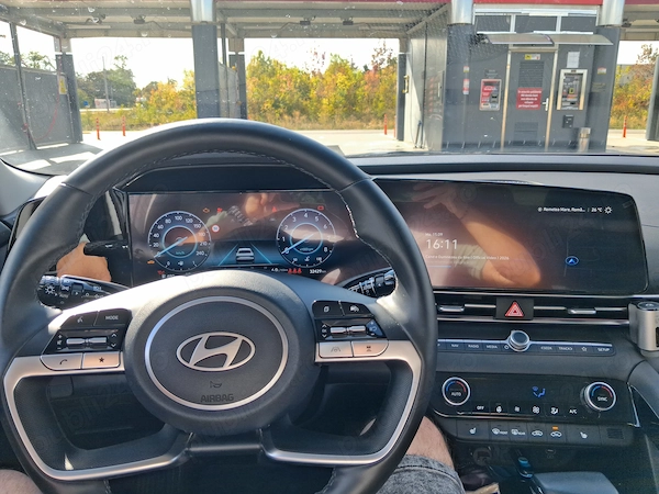 HYUNDAI Elantra 2024 — imagine 8