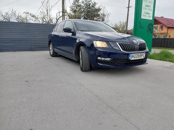 SKODA Octavia 2018 — imagine 3